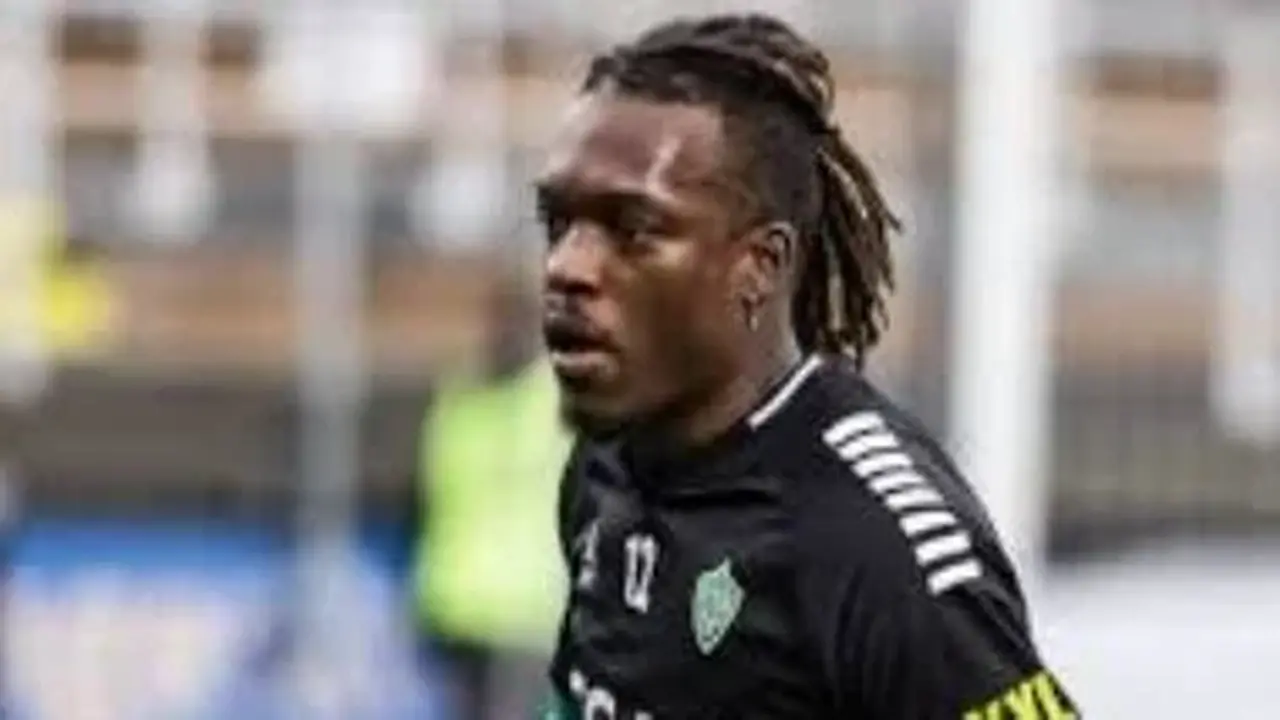 360 ألف يورو.. الأهلي يسدد قيمة استعارة كامويش لترومسو النرويجي اليوم